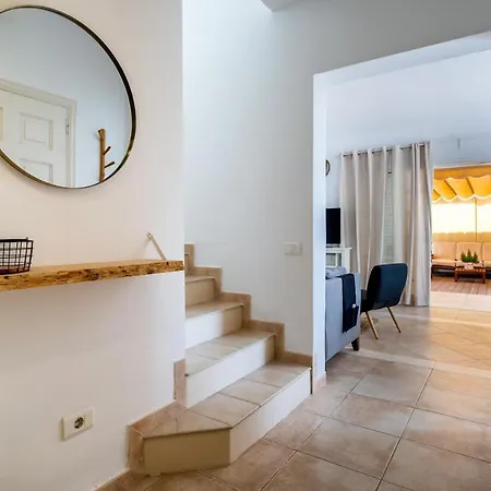 Villa Cozy And Charming With Pool