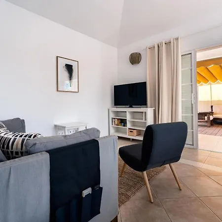 Cozy And Charming With Pool Costa Adeje (Tenerife)