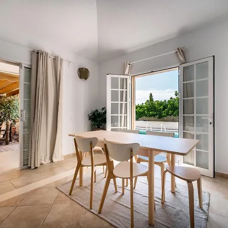 Cozy And Charming With Pool * Costa Adeje (Tenerife)