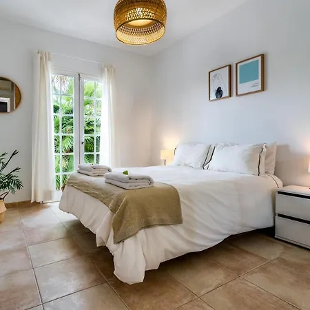Cozy And Charming With Pool Villa *
