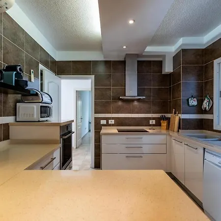 Cozy And Charming With Pool Villa Costa Adeje (Tenerife)